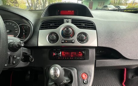 Renault Kangoo II рестайлинг, 2012 год, 790 000 рублей, 18 фотография