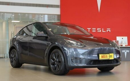 Tesla Model Y I, 2024 год, 6 303 000 рублей, 3 фотография