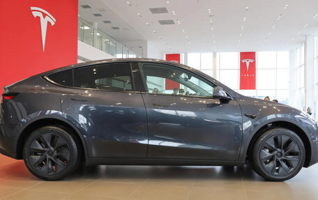 Tesla Model Y I, 2024 год, 6 303 000 рублей, 8 фотография