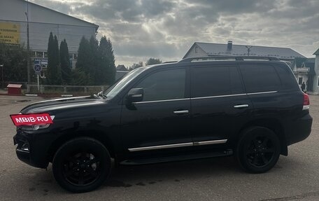 Toyota Land Cruiser 200, 2015 год, 6 000 000 рублей, 21 фотография