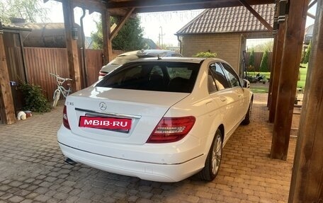 Mercedes-Benz C-Класс, 2011 год, 1 549 000 рублей, 2 фотография