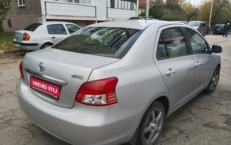 Toyota Yaris III рестайлинг, 2008 год, 450 000 рублей, 1 фотография