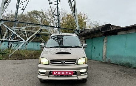 Toyota Town Ace III, 1999 год, 890 000 рублей, 2 фотография