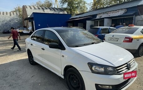 Volkswagen Polo VI (EU Market), 2017 год, 525 000 рублей, 2 фотография