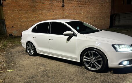 Volkswagen Jetta VI, 2013 год, 1 400 000 рублей, 11 фотография