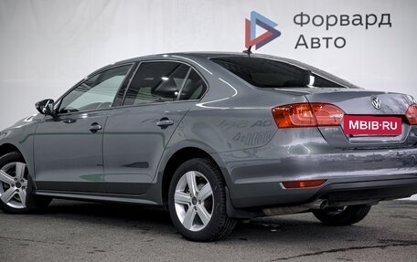 Volkswagen Jetta VI, 2013 год, 1 200 000 рублей, 22 фотография