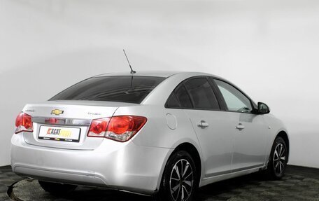 Chevrolet Cruze II, 2010 год, 699 000 рублей, 5 фотография