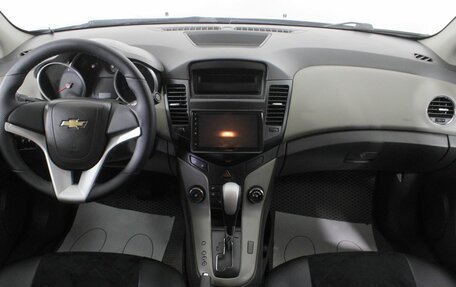 Chevrolet Cruze II, 2010 год, 699 000 рублей, 11 фотография