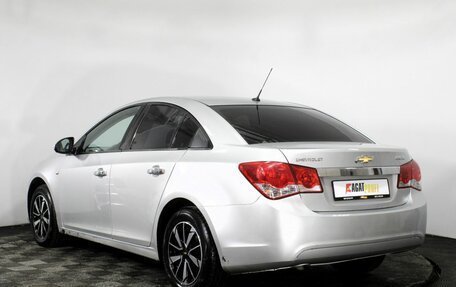 Chevrolet Cruze II, 2010 год, 699 000 рублей, 7 фотография