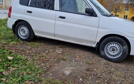 Mazda Demio III (DE), 2002 год, 255 000 рублей, 3 фотография