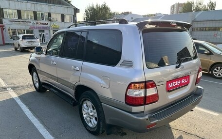 Toyota Land Cruiser 100 рестайлинг 2, 2001 год, 2 100 000 рублей, 6 фотография