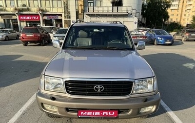 Toyota Land Cruiser 100 рестайлинг 2, 2001 год, 2 100 000 рублей, 1 фотография