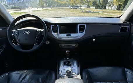 Hyundai Genesis I рестайлинг, 2009 год, 1 020 000 рублей, 13 фотография