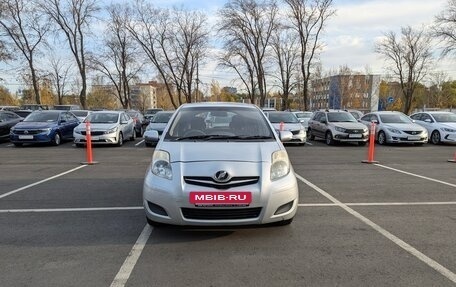 Toyota Vitz, 2010 год, 550 000 рублей, 2 фотография