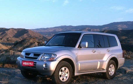 Mitsubishi Pajero III рестайлинг, 2003 год, 1 290 000 рублей, 1 фотография