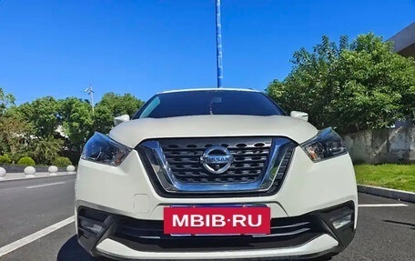 Nissan Kicks I, 2021 год, 1 600 000 рублей, 2 фотография