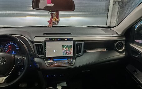 Toyota RAV4, 2015 год, 2 430 000 рублей, 6 фотография