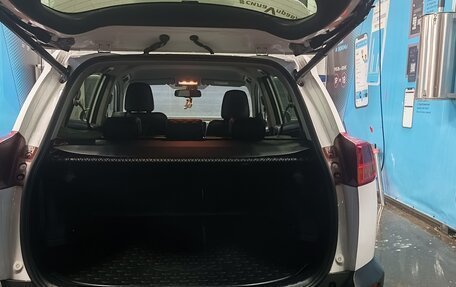 Toyota RAV4, 2015 год, 2 430 000 рублей, 12 фотография