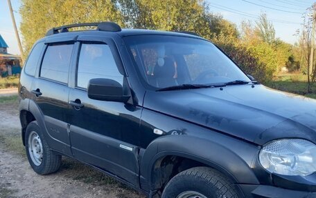 Chevrolet Niva I рестайлинг, 2013 год, 550 000 рублей, 2 фотография