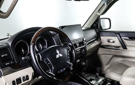 Mitsubishi Pajero IV, 2019 год, 3 998 000 рублей, 16 фотография