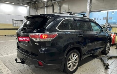 Toyota Highlander III, 2014 год, 3 095 000 рублей, 3 фотография