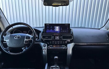 Toyota Land Cruiser 200, 2013 год, 5 149 900 рублей, 12 фотография