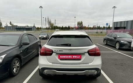 Mercedes-Benz GLA, 2018 год, 2 600 000 рублей, 5 фотография