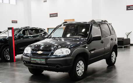 Chevrolet Niva I рестайлинг, 2015 год, 730 000 рублей, 1 фотография