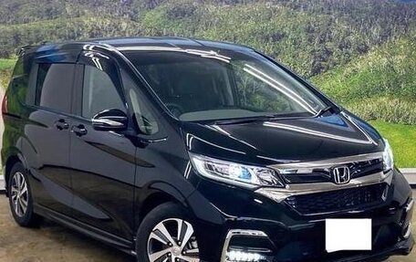 Honda Freed II, 2021 год, 1 550 000 рублей, 1 фотография