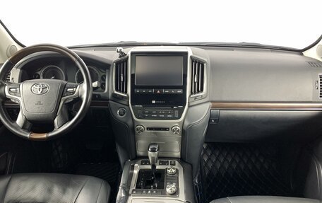 Toyota Land Cruiser 200, 2018 год, 7 500 000 рублей, 13 фотография