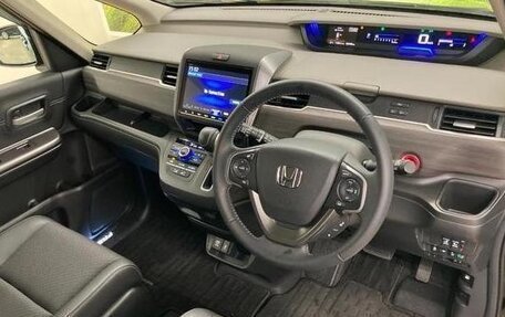 Honda Freed II, 2021 год, 1 550 000 рублей, 6 фотография