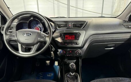 KIA Rio III рестайлинг, 2013 год, 899 000 рублей, 13 фотография