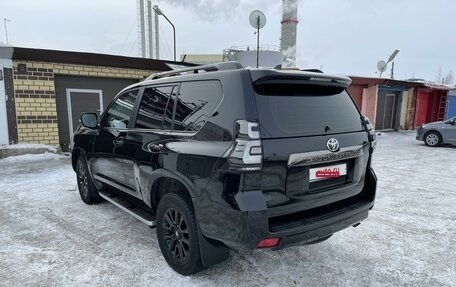 Toyota Land Cruiser Prado 150 рестайлинг 2, 2021 год, 8 500 000 рублей, 4 фотография