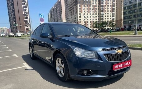 Chevrolet Cruze II, 2010 год, 730 000 рублей, 1 фотография