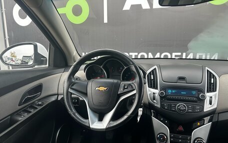 Chevrolet Cruze II, 2013 год, 831 000 рублей, 10 фотография