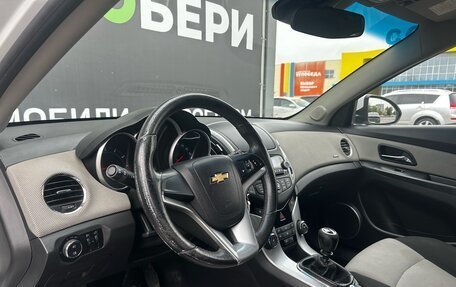 Chevrolet Cruze II, 2013 год, 831 000 рублей, 17 фотография