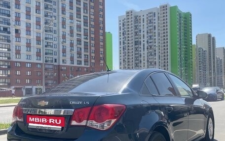 Chevrolet Cruze II, 2010 год, 730 000 рублей, 5 фотография