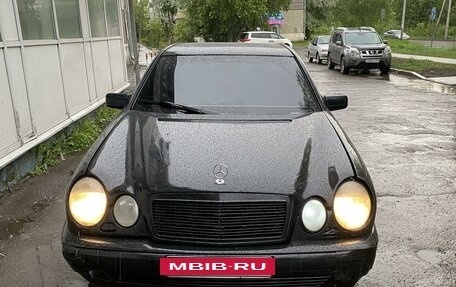 Mercedes-Benz E-Класс, 1997 год, 370 000 рублей, 2 фотография