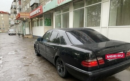 Mercedes-Benz E-Класс, 1997 год, 370 000 рублей, 4 фотография