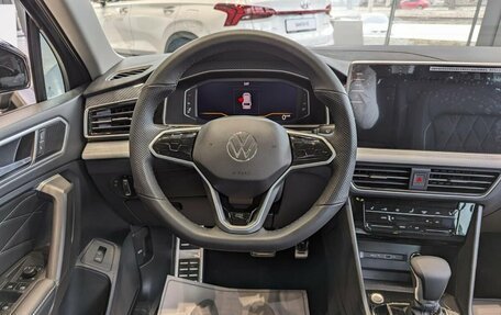 Volkswagen Tiguan II, 2023 год, 5 479 000 рублей, 9 фотография