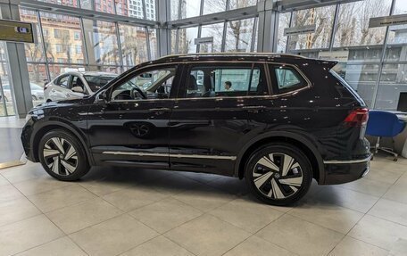 Volkswagen Tiguan II, 2023 год, 5 479 000 рублей, 5 фотография