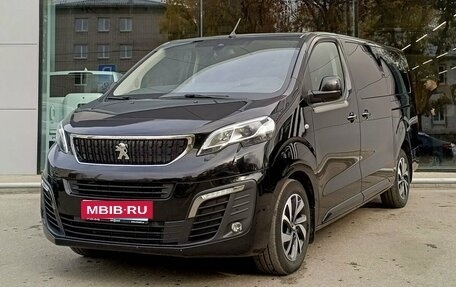 Peugeot Traveller I, 2021 год, 3 840 000 рублей, 1 фотография