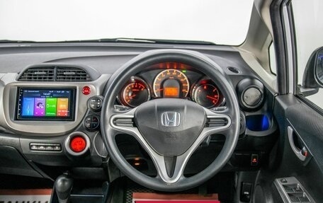 Honda Fit III, 2010 год, 890 000 рублей, 10 фотография