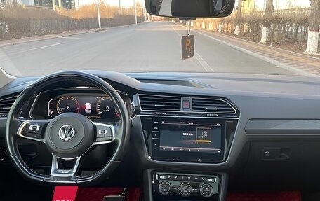 Volkswagen Tiguan II, 2020 год, 3 200 000 рублей, 7 фотография