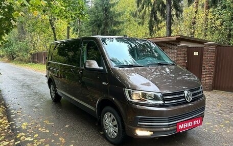 Volkswagen Caravelle T6 рестайлинг, 2018 год, 2 950 000 рублей, 13 фотография