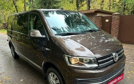 Volkswagen Caravelle T6 рестайлинг, 2018 год, 2 950 000 рублей, 14 фотография