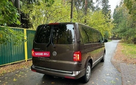 Volkswagen Caravelle T6 рестайлинг, 2018 год, 2 950 000 рублей, 25 фотография