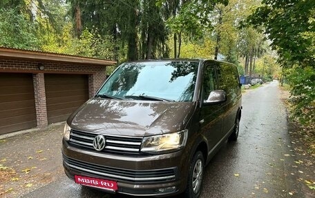 Volkswagen Caravelle T6 рестайлинг, 2018 год, 2 950 000 рублей, 19 фотография