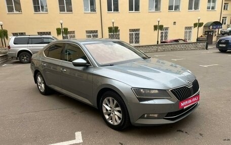 Skoda Superb III рестайлинг, 2017 год, 1 700 000 рублей, 2 фотография