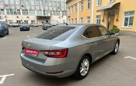 Skoda Superb III рестайлинг, 2017 год, 1 700 000 рублей, 3 фотография